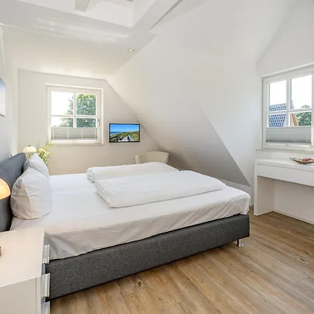 Wandafuel Hues * Βέστερλαντ